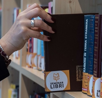 Fotografia di uno spazio Seminar libri